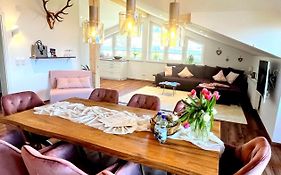 23 Neu Erbaute Ferienwohnung Mit Schloss- Und Panoramablick