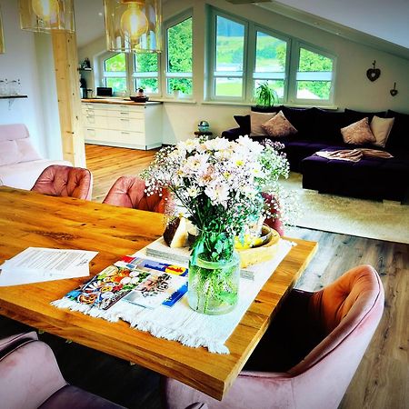 23 Neu Erbaute Ferienwohnung Mit Schloss- Und Panoramablick ฮาลเบลค ภายนอก รูปภาพ