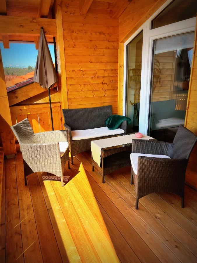 23 Neu Erbaute Ferienwohnung Mit Schloss- Und Panoramablick ฮาลเบลค ภายนอก รูปภาพ