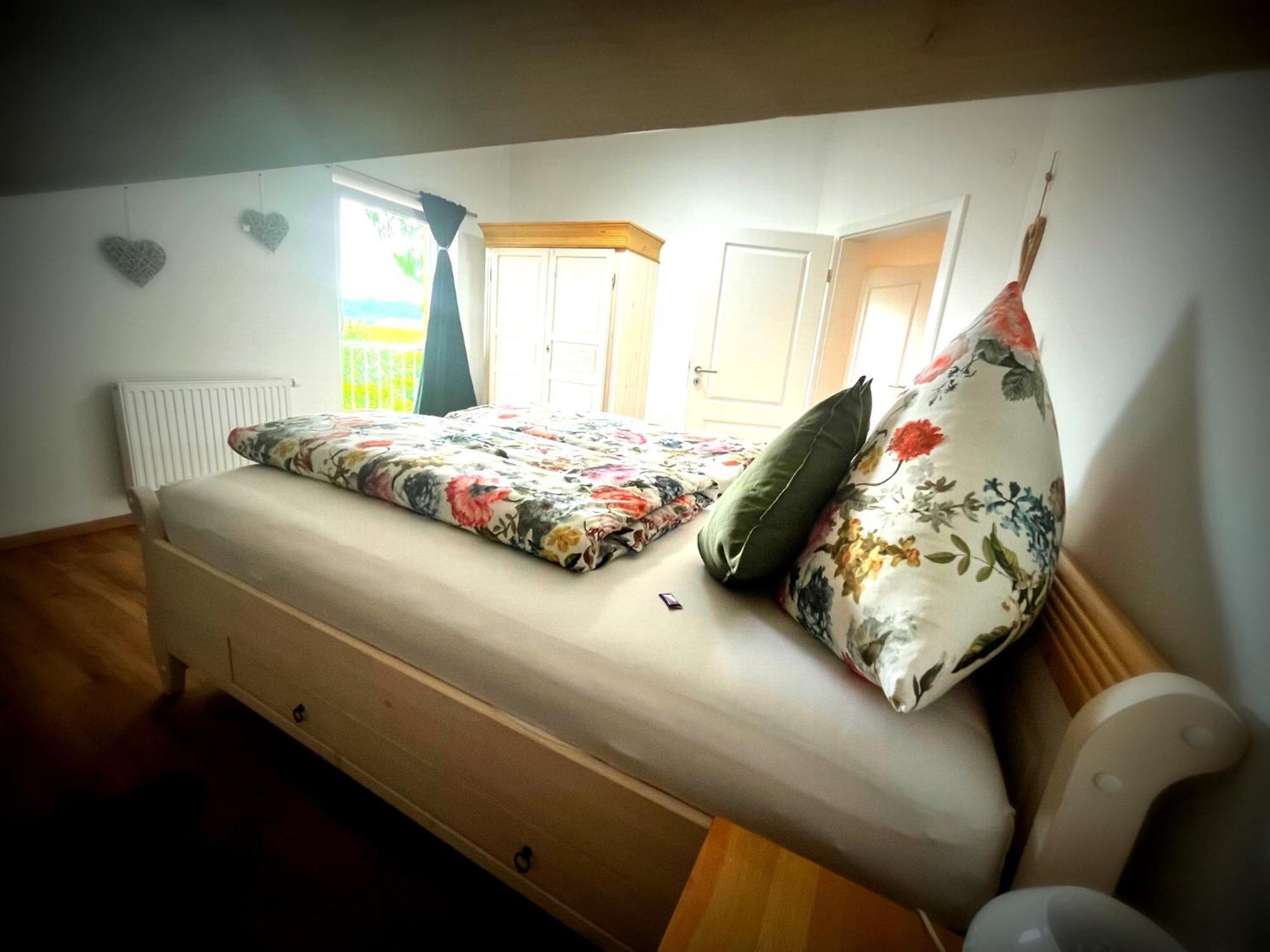 23 Neu Erbaute Ferienwohnung Mit Schloss- Und Panoramablick ฮาลเบลค ภายนอก รูปภาพ