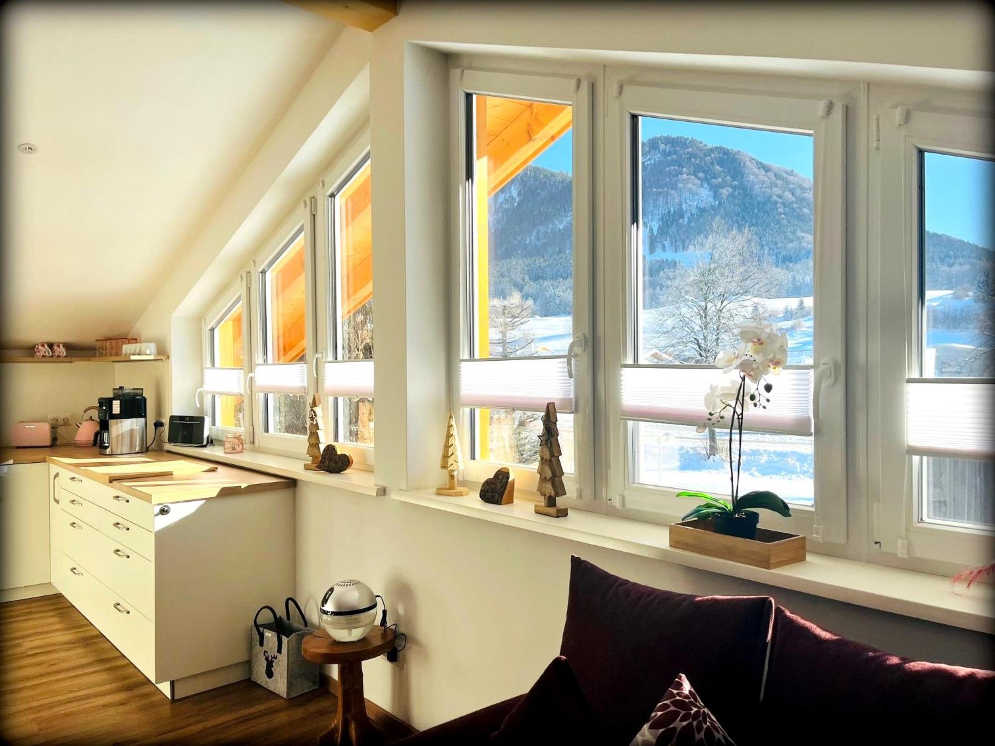 23 Neu Erbaute Ferienwohnung Mit Schloss- Und Panoramablick ฮาลเบลค ภายนอก รูปภาพ