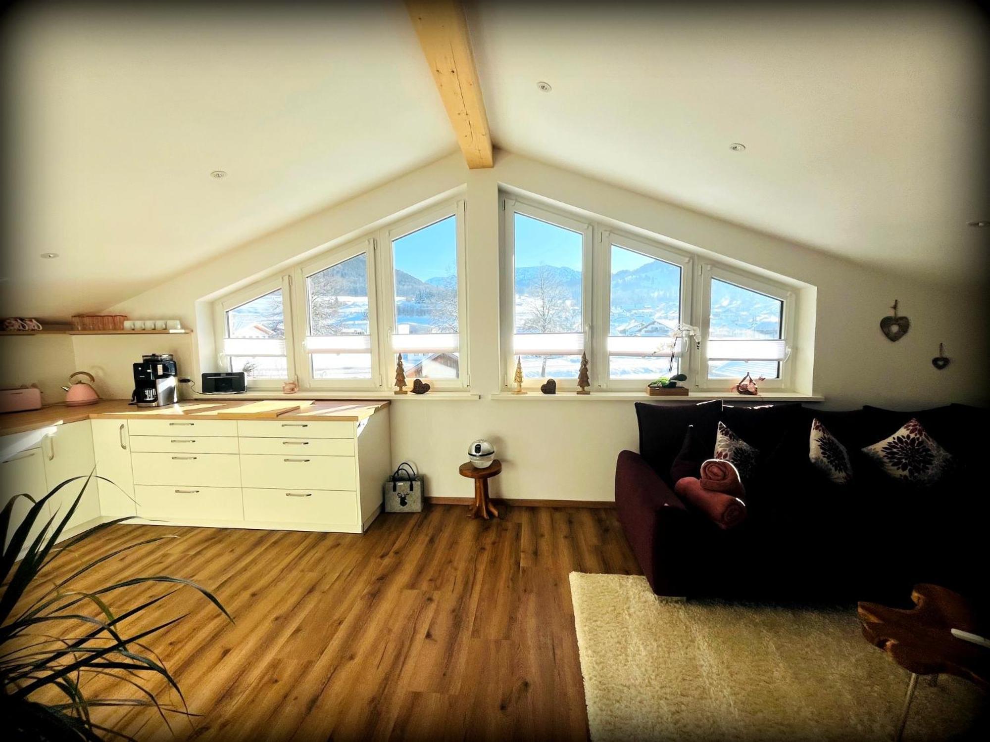 23 Neu Erbaute Ferienwohnung Mit Schloss- Und Panoramablick ฮาลเบลค ภายนอก รูปภาพ
